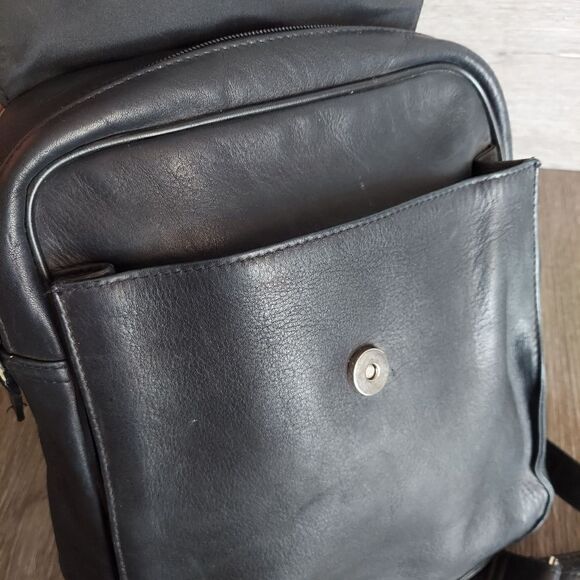 Vintage Tignanello Black Leather Backpack main image 5